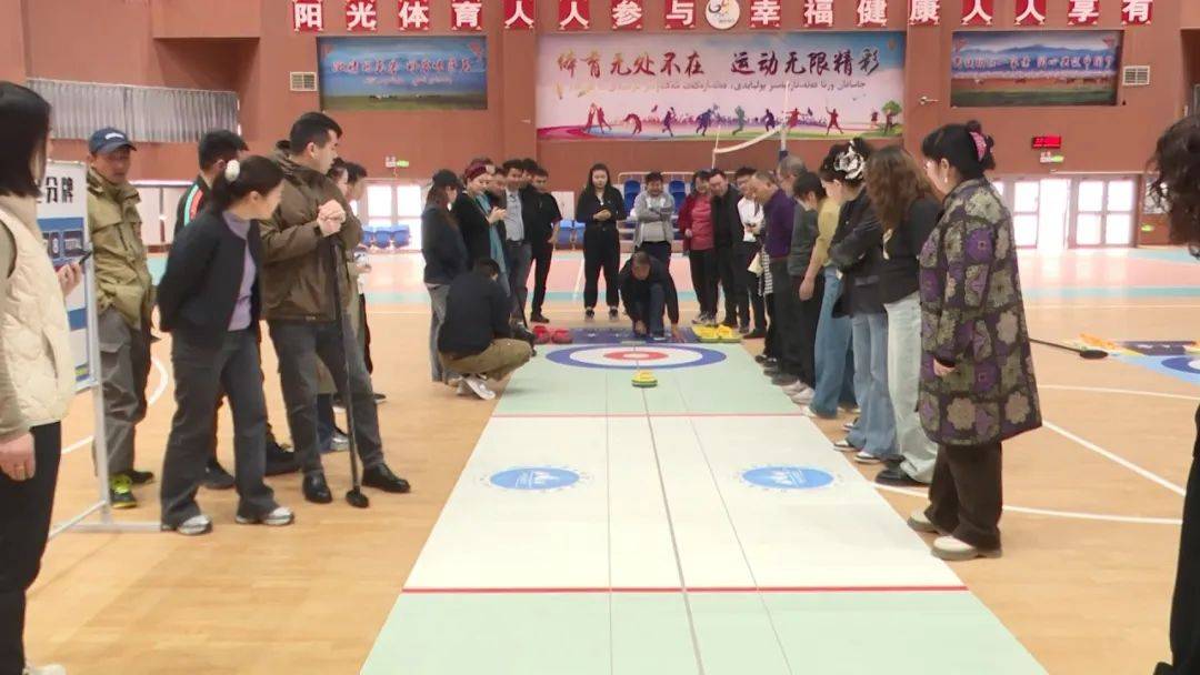 包含冰壶锦标赛:冰面上的战略博弈的词条 包含冰壶锦标赛:冰面上的战略博弈的词条